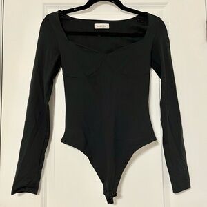 Aritzia Contour Long Sleeve Bodysuit